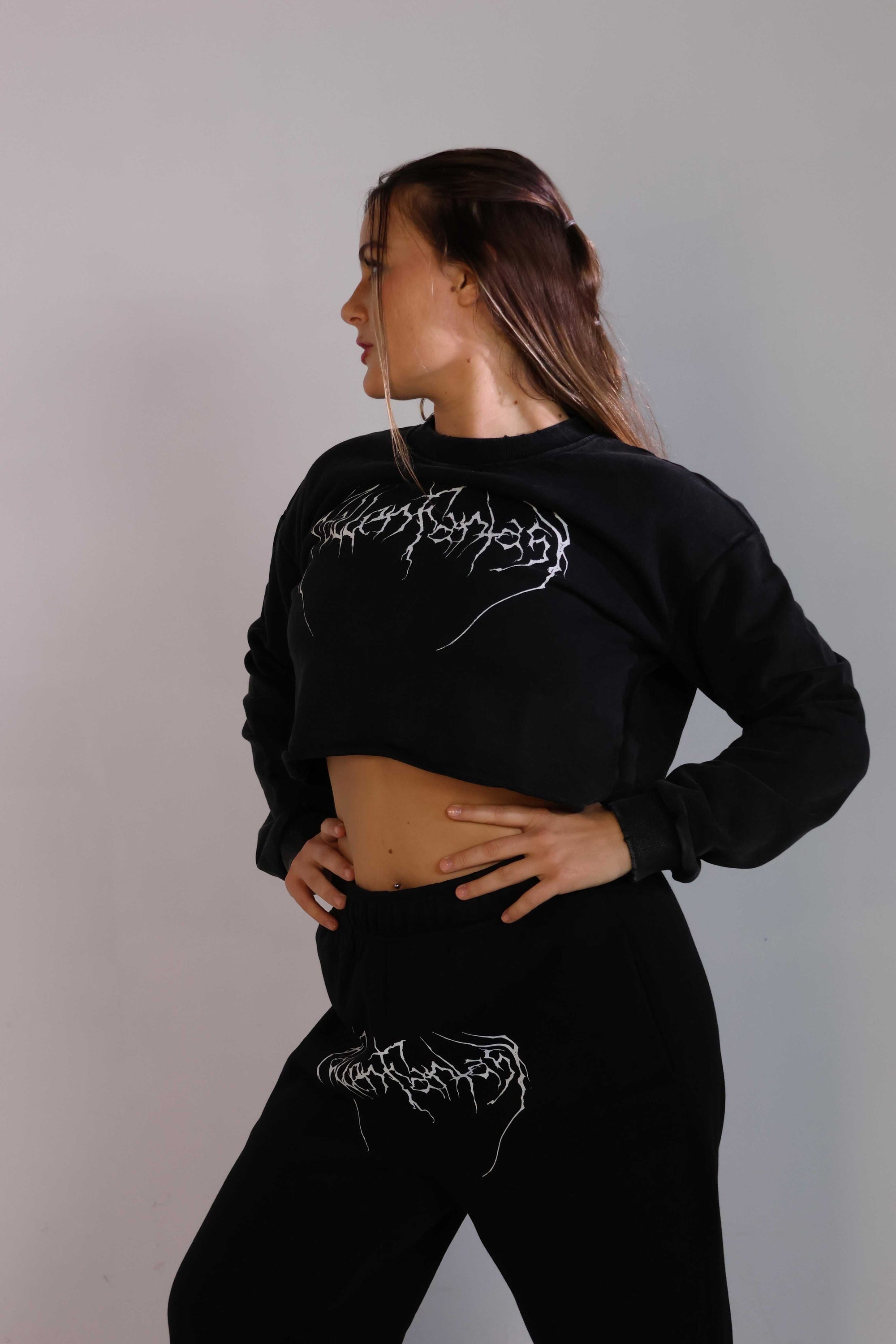 Snow Washed Raw Edge Cropped Sweatshirt